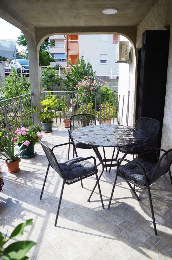Astrea Apartment *